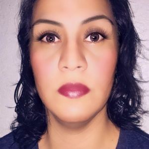 Meet your Posher, Beatriz